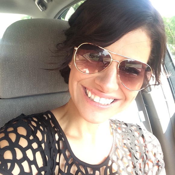 Meet your Posher, Megan - Picture 1 of 1